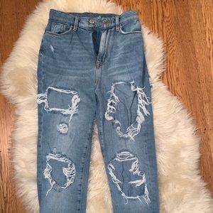 24W BDG Mom High Rise Ripped Jeans